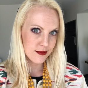 Meet your Posher, Lisa